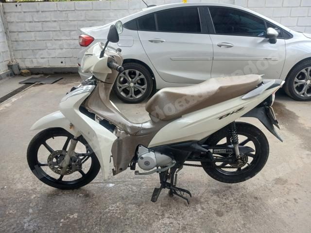 Honda em leilao em Brasil