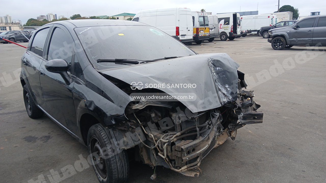 Fiat em leilao em Brasil