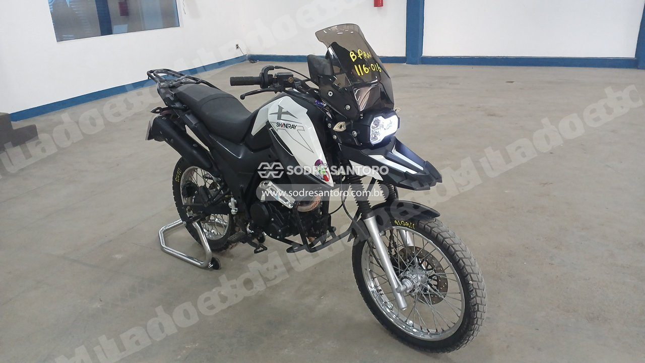 Shineray Shi 175 2025 em leilao em São José dos Pinhais/PR