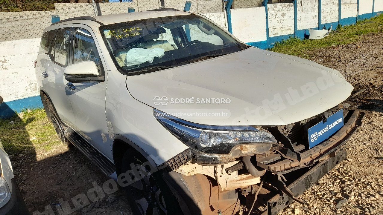 Toyota Hilux Swdmda4Jd 2019 em leilao em São José dos Pinhais/PR