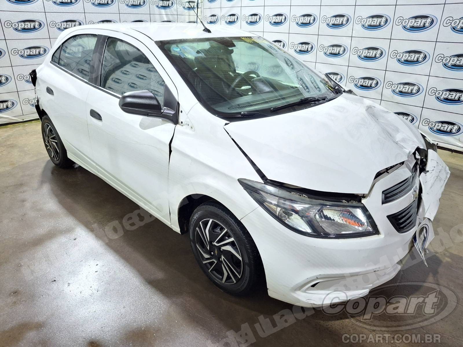 Lote em leilao em Candeias/BA