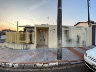 Casa de 159 m2 em leilão em Artur Nogueira/SP
