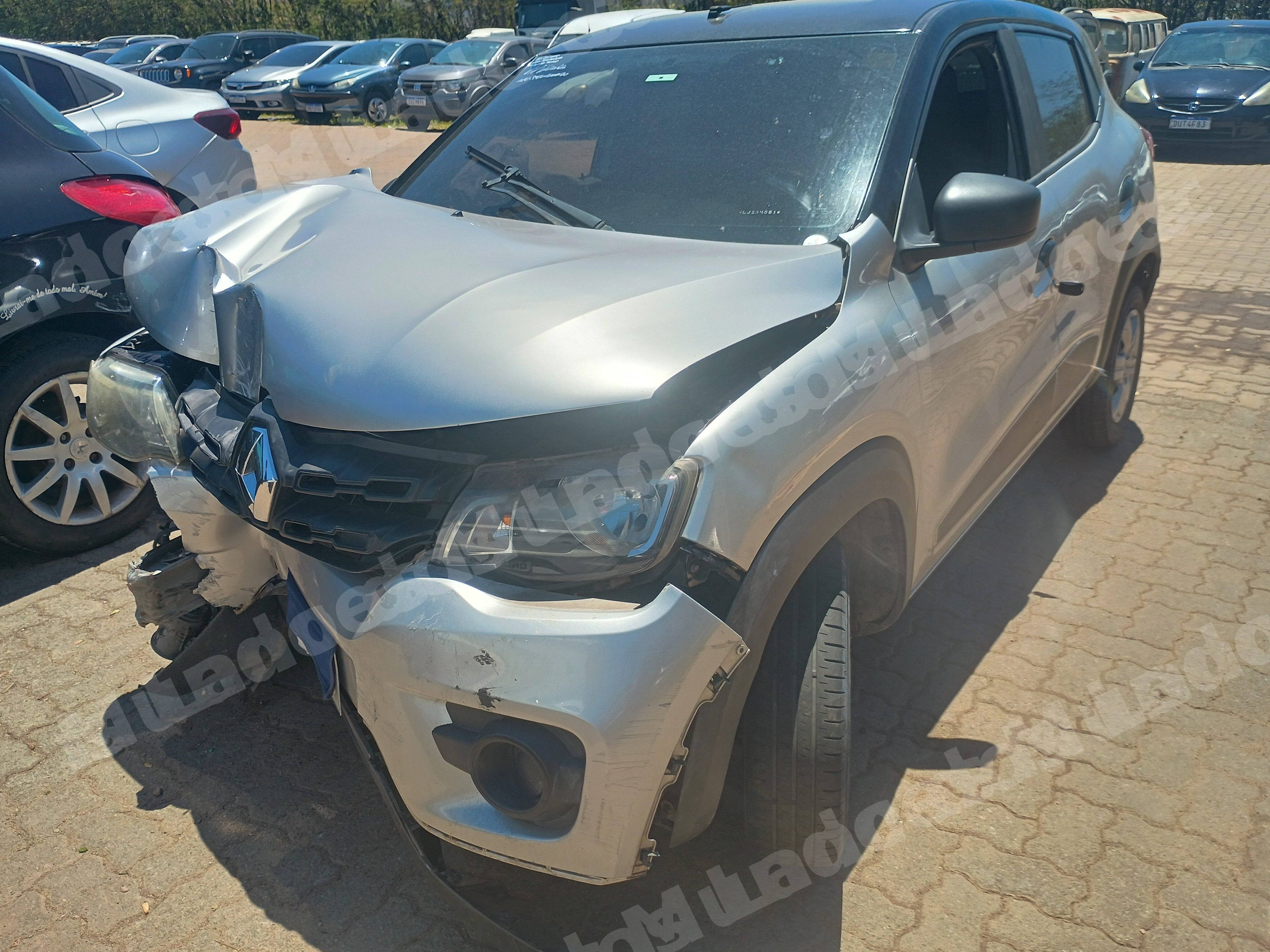 Renault em leilao em Brasil