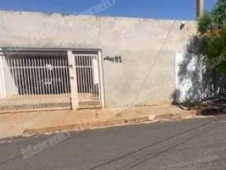 Casa de 161 m2 em leilão em Birigui/SP