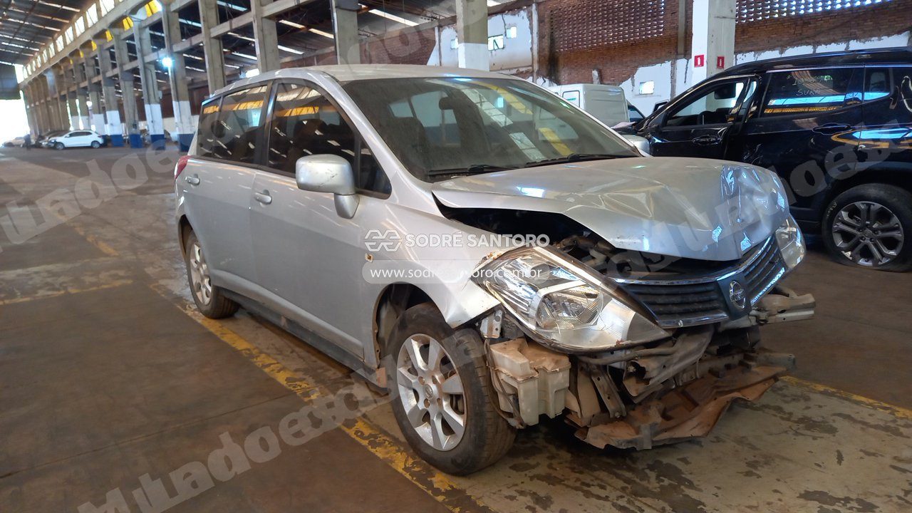 Nissan Tiida  Flex 2009 em leilão em Sertãozinho/SP