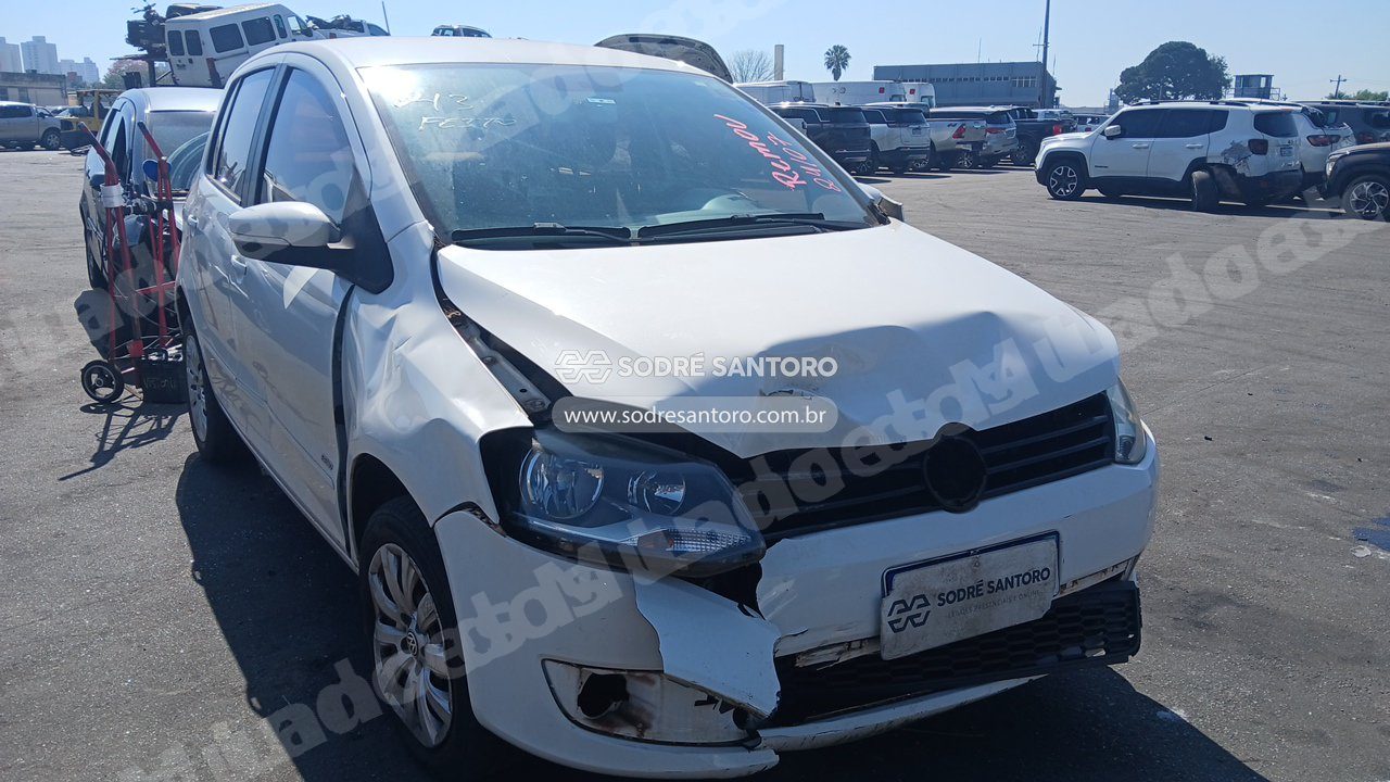 Volkswagen Fox 1.6 2014 em leilao em Brasil