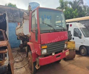 Ford Cargo em leilao em Brasil