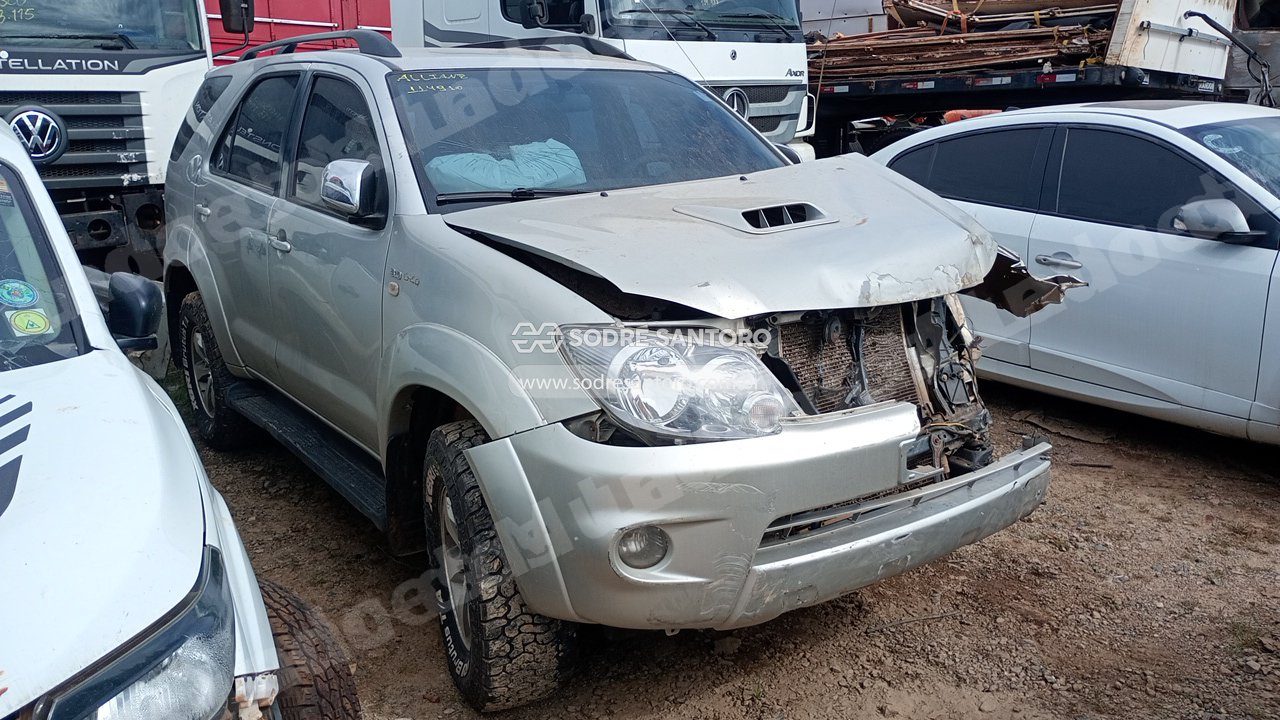 Toyota em leilao em São José dos Pinhais/PR