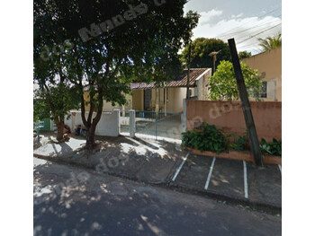 Casa em leilao em Adamantina/SP