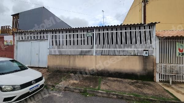Casa em leilao em A/DF