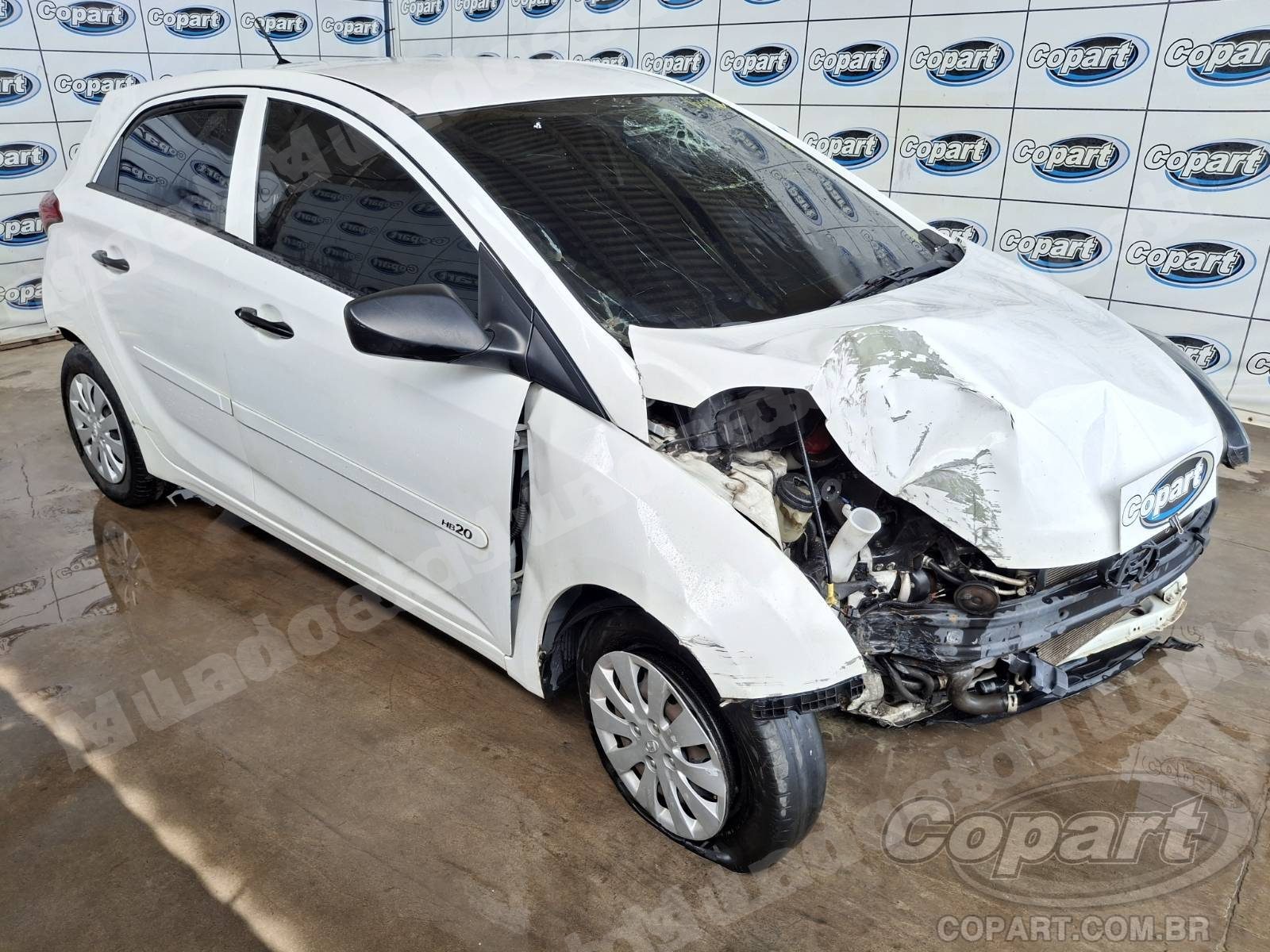 Lote em leilao em Candeias/BA