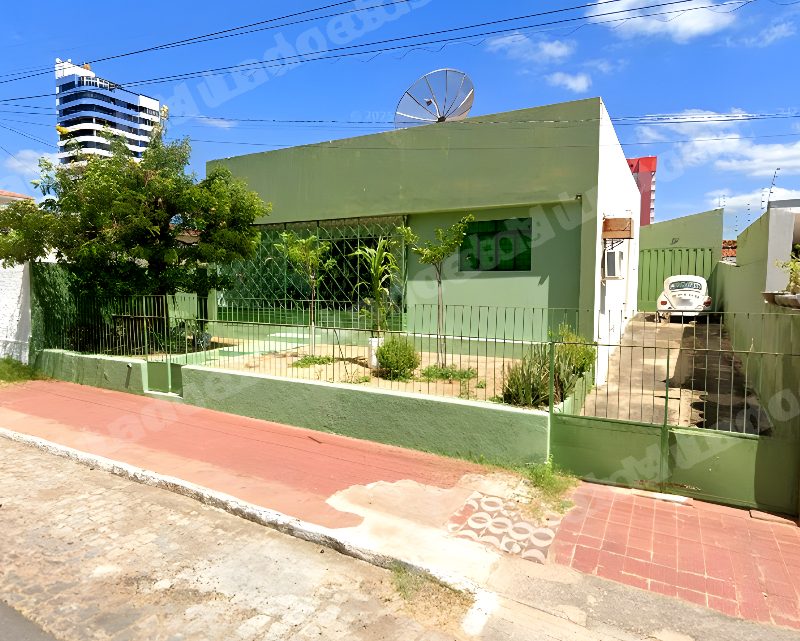 Casa em leilao em Patos/PB