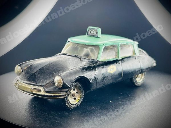 Veículo em leilão em Petrópolis/RJ - Lote 2