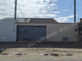 Casa de 96 m2 em leilão em Trindade/GO