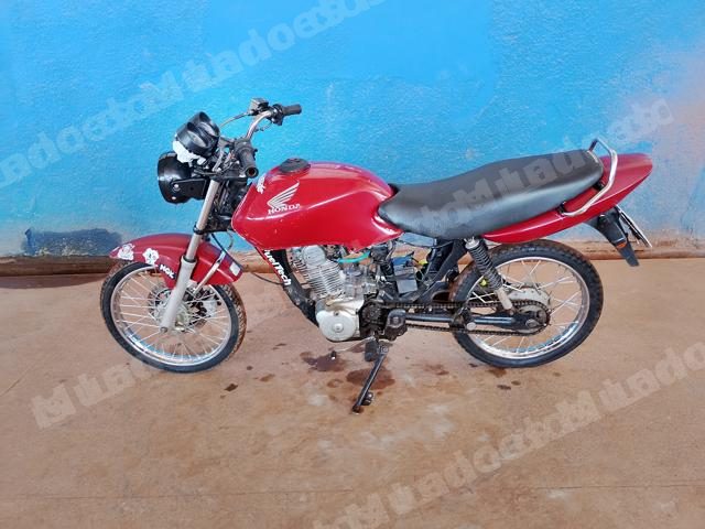 Honda 2005 em leilão em Brasil - Lote 3