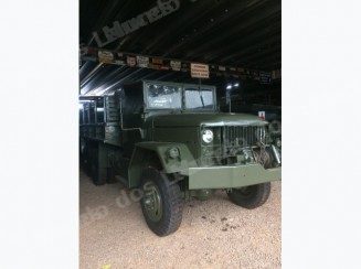 Veiculo 1963 em leilao em Brasil