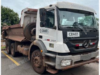 Mercedes em leilao em Brasil