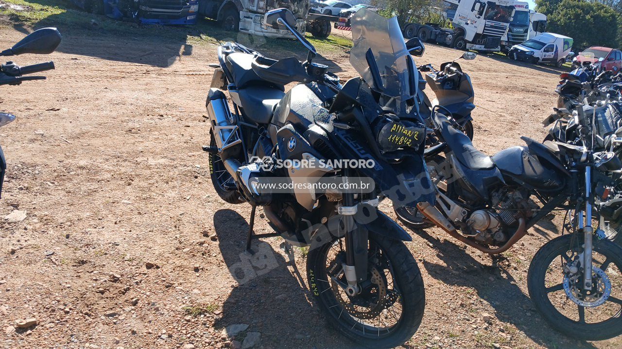 Bmw em leilao em São José dos Pinhais/PR
