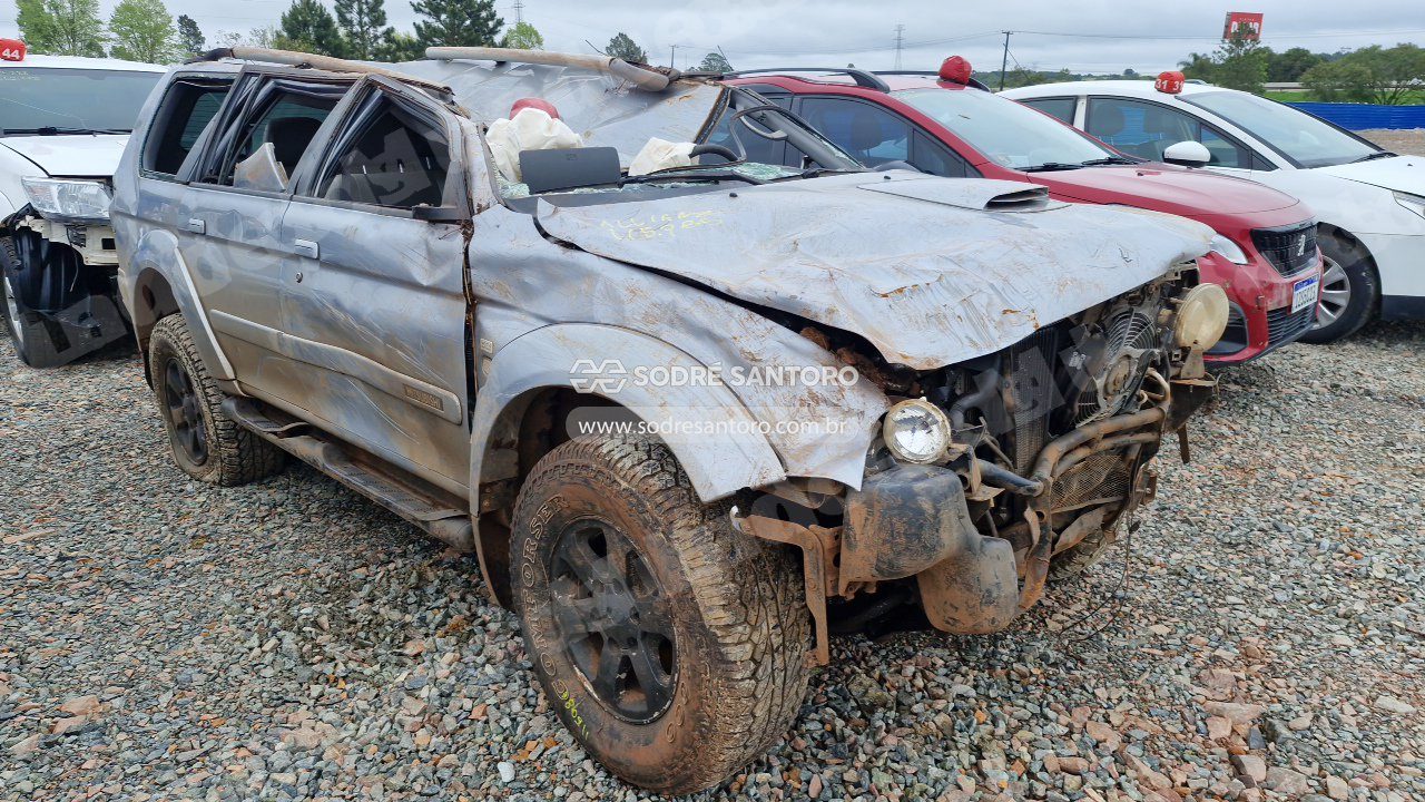 Mitsubishi Pajero Sport Hpe 2008 em leilão em São José dos Pinhais/PR