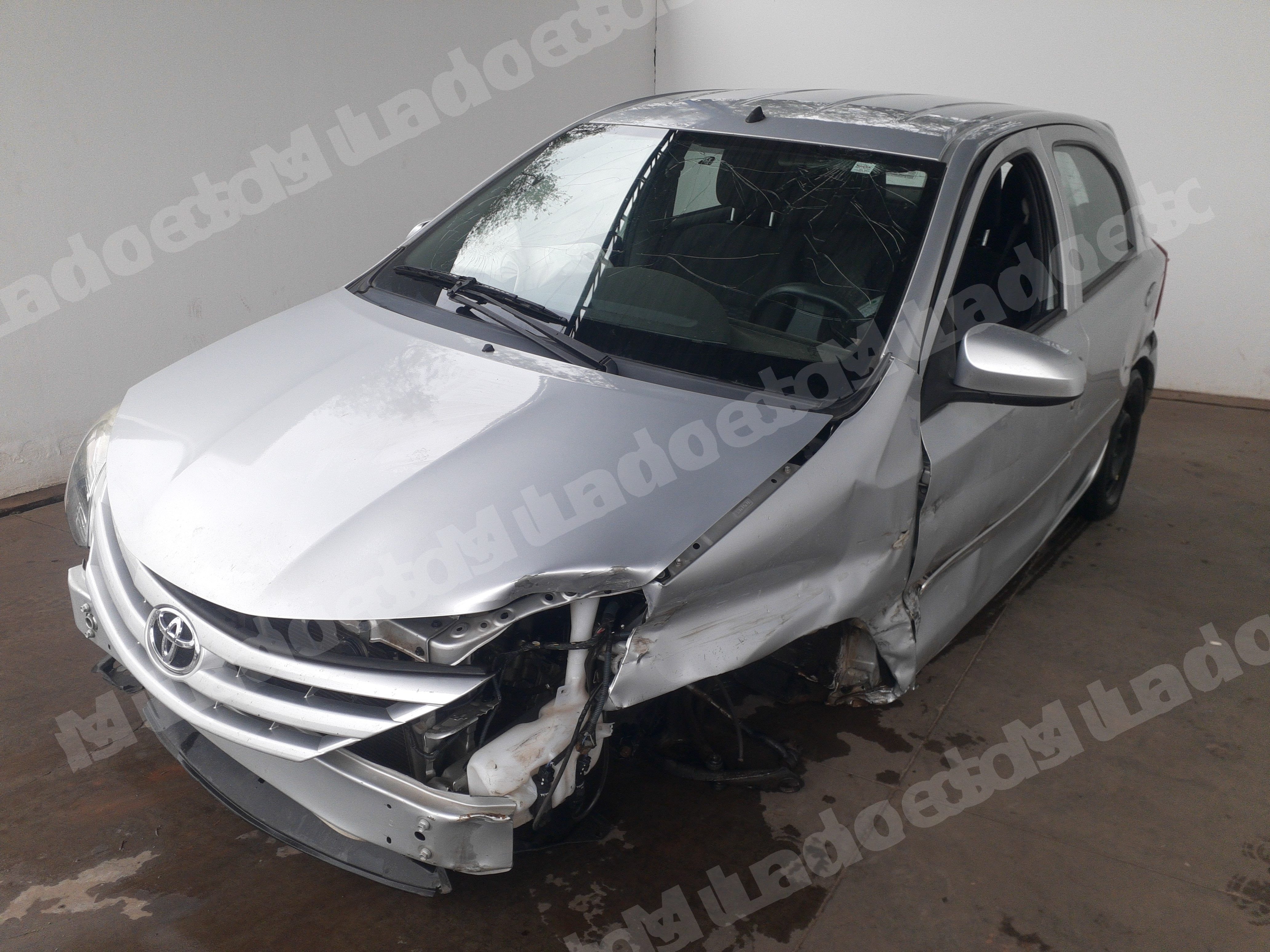 Toyota em leilao em Brasil