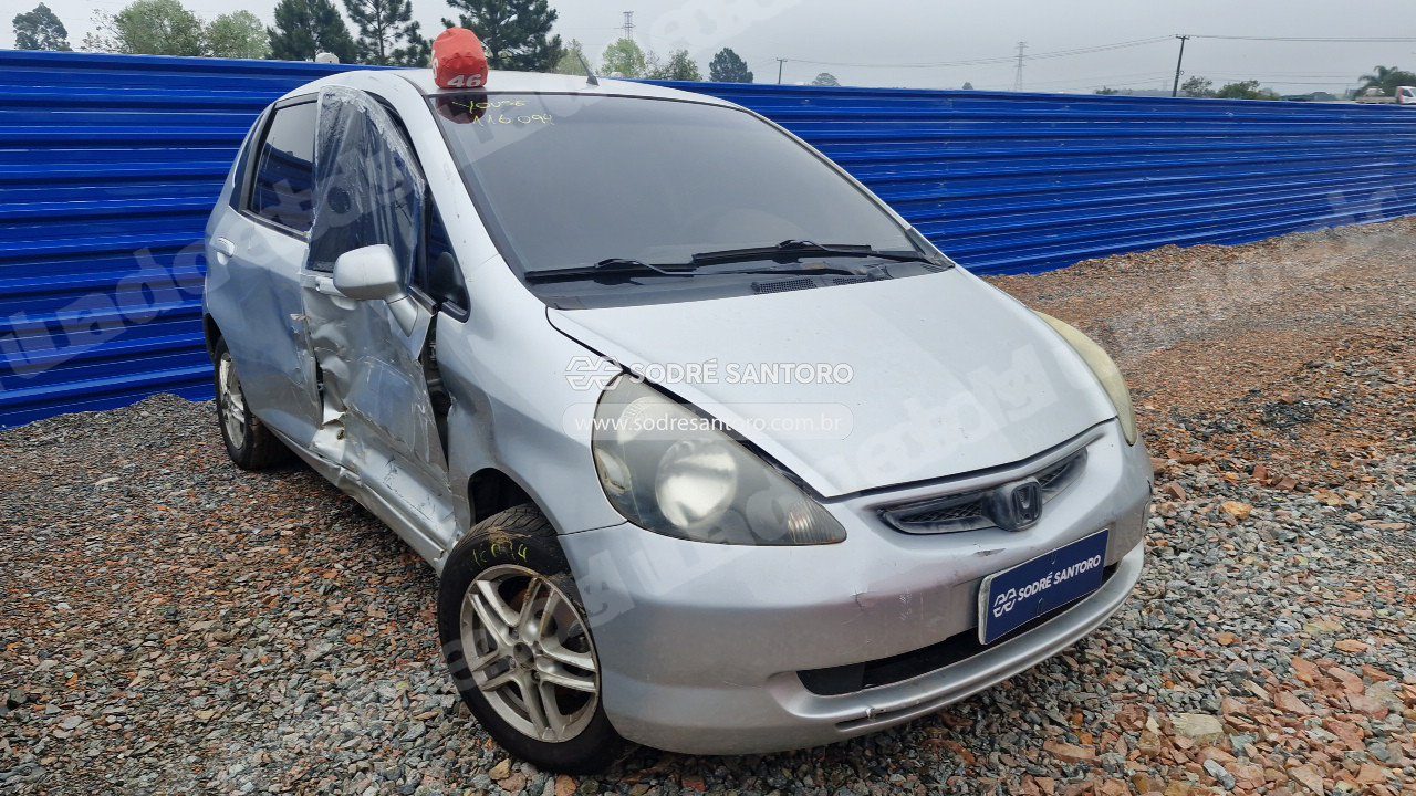 Honda Fit Lx 2004 em leilão em São José dos Pinhais/PR