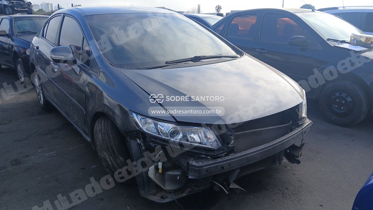 Honda Civic Lxr 2014 em leilão em Brasil
