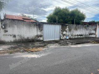 Casa de 98 m2 em leilão em Horizonte/CE
