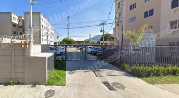 Apartamento em leilao em A/RJ