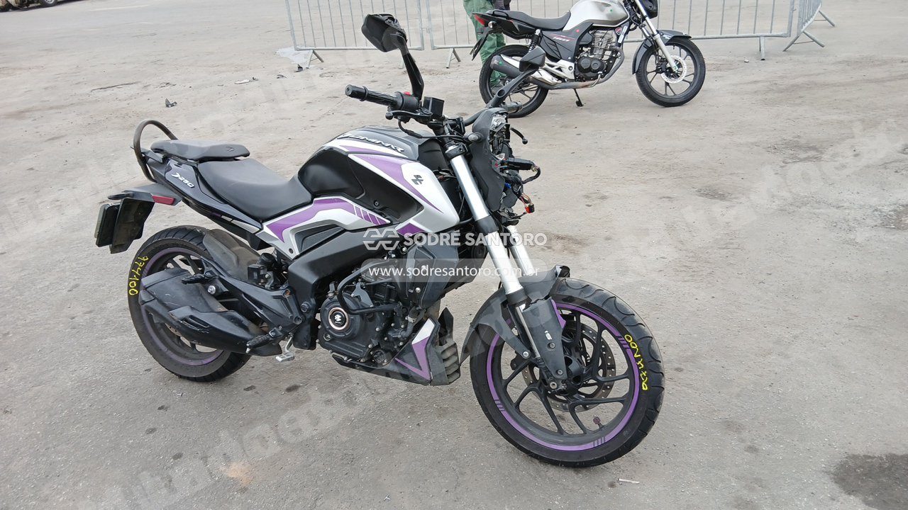 Bajaj Dominar D250 2025 em leilão em Brasil