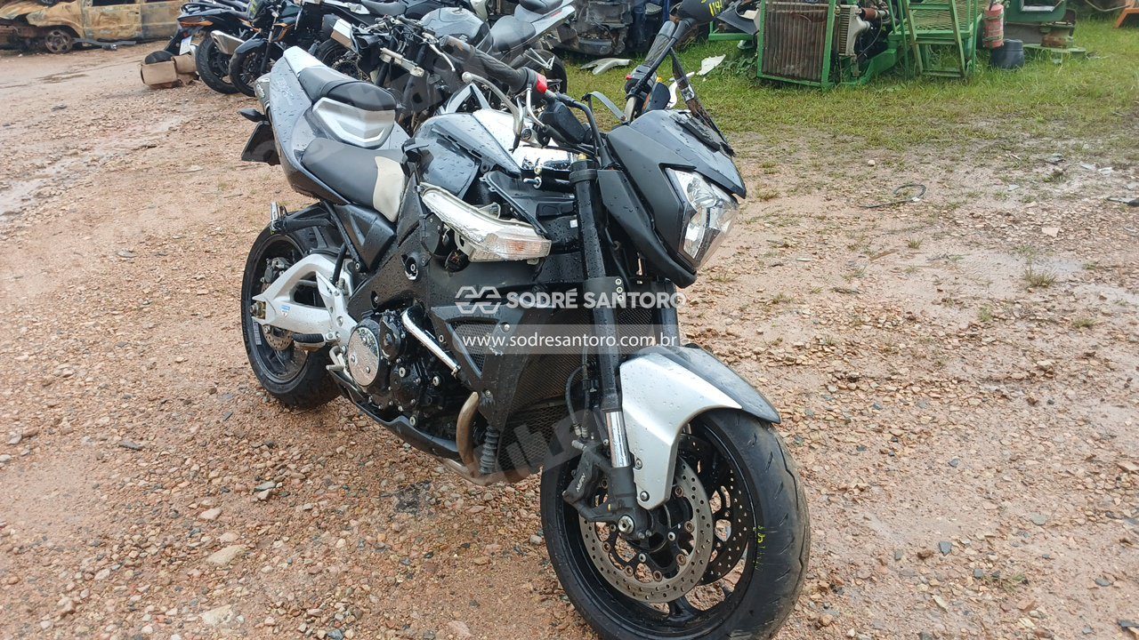 Suzuki em leilao em São José dos Pinhais/PR