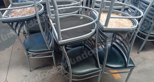 Móveis em leilão em Curitiba/PR - Lote 5