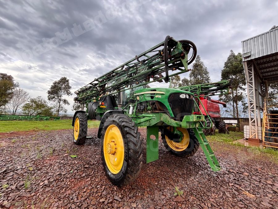 Máquina agrícola 2014 em leilão em Alegrete/RS