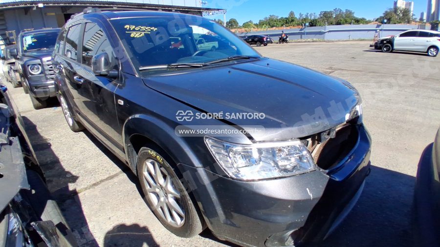 Dodge Journey R/T 2015 em leilão em Guarulhos/SP