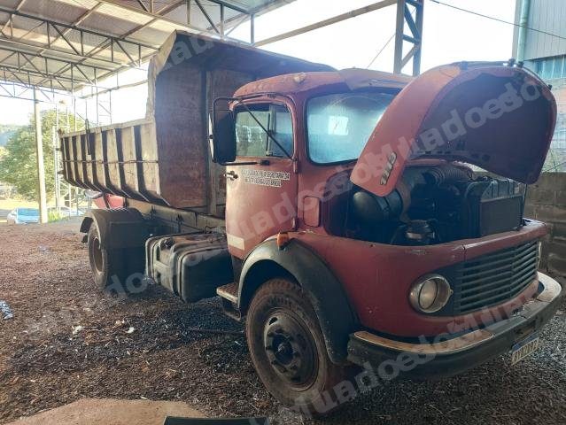 Mercedes La em leilao em Brasil