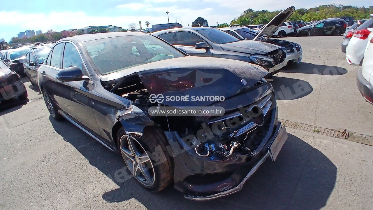 Mercedes-Benz C250 2016 em leilao em Brasil