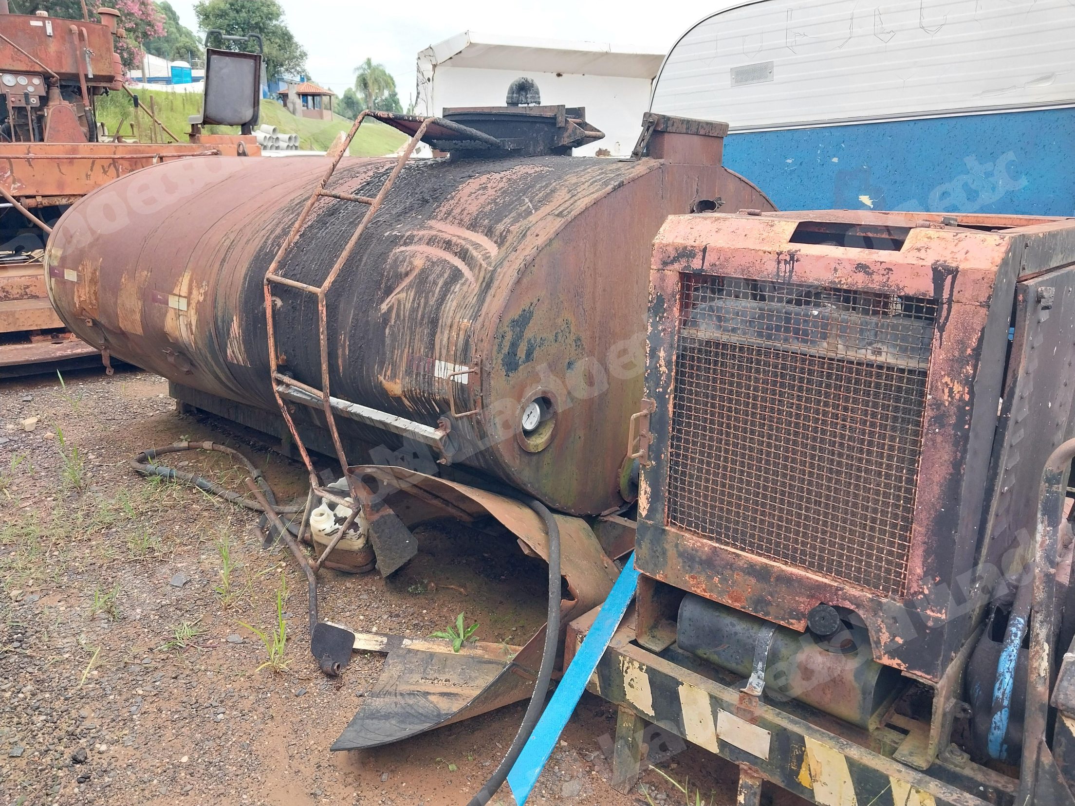 Lote em leilao em Tanque Espargidor Ponta Grossa/PR