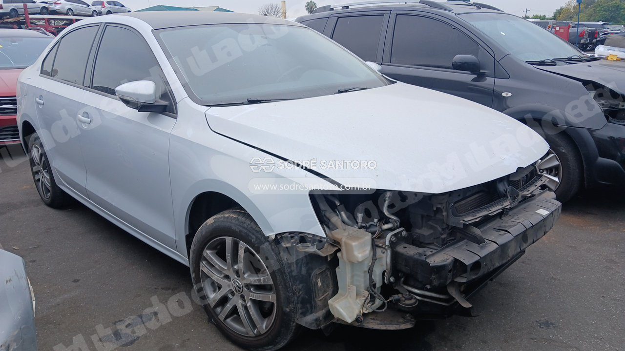 Volkswagen Jetta Cl Af 2017 em leilao em Brasil