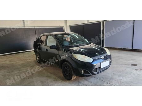 Ford Fiesta em leilão em Alvorada/RS