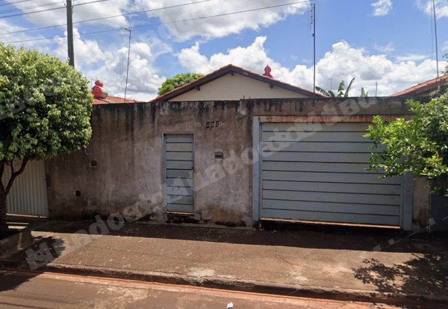 Casa de 43 m2 em leilão em Morro Agudo/SP