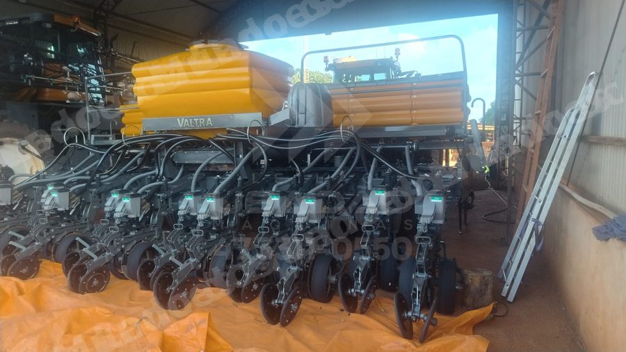 Máquina agrícola 2022 em leilão em Itaberá/SP