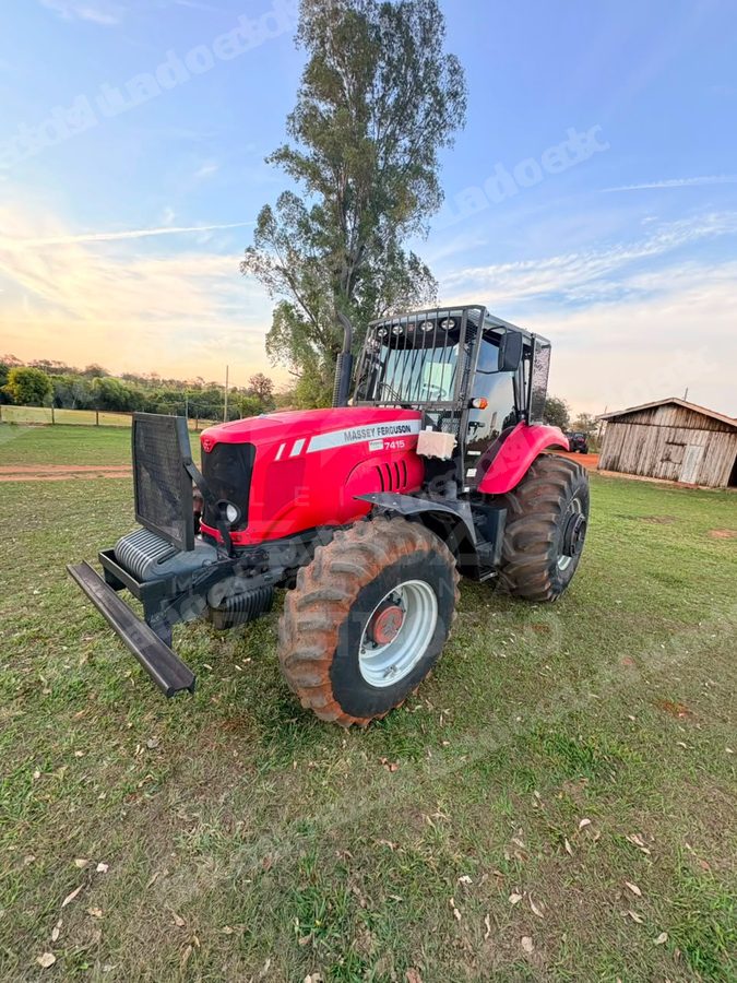 Máquina agrícola 2015 em leilão em Campo Grande/MS - Lote 1