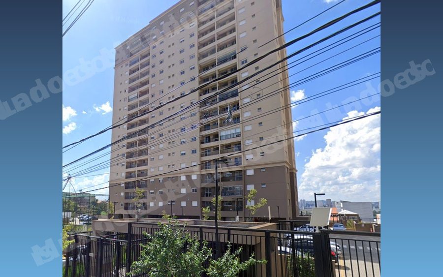 Apartamento de 60 m2 em leilão em Carapicuíba/SP