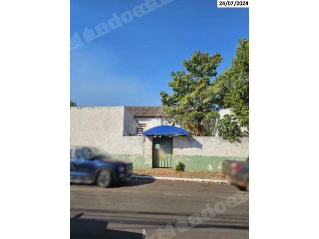 Terreno de 3040 m2 em leilao em Várzea Grande/MT