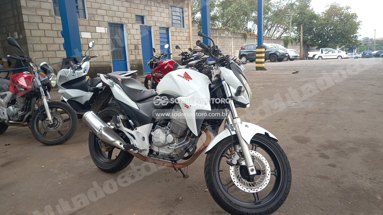 Honda Cb 300R 2014 em leilão em Monte Mor/SP