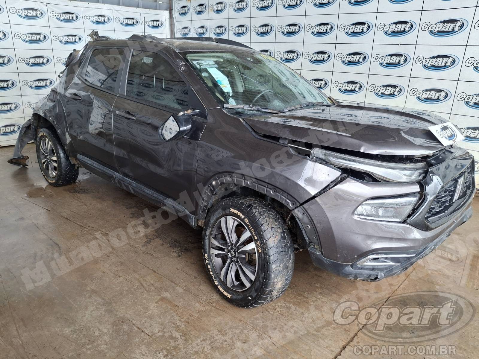 Lote em leilao em Candeias/BA