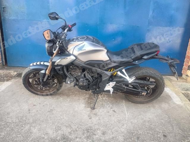 Honda em leilao em Brasil