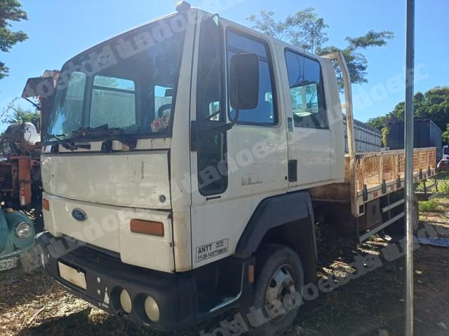 Ford em leilao em Brasil