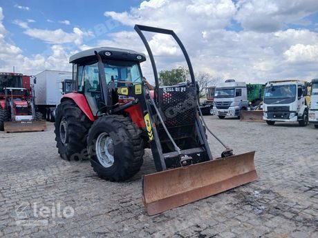 Máquina agrícola em leilão em Aparecida de Goiânia/GO - Lote 2