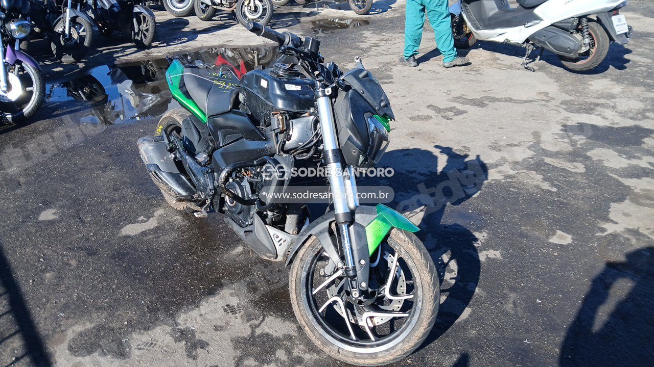 Bajaj Dominar D400 2024 em leilão em Brasil