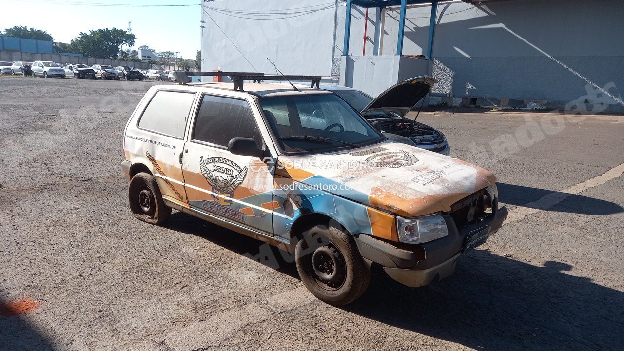 Fiat Uno Mille Economy 2013 em leilão em Bauru/SP